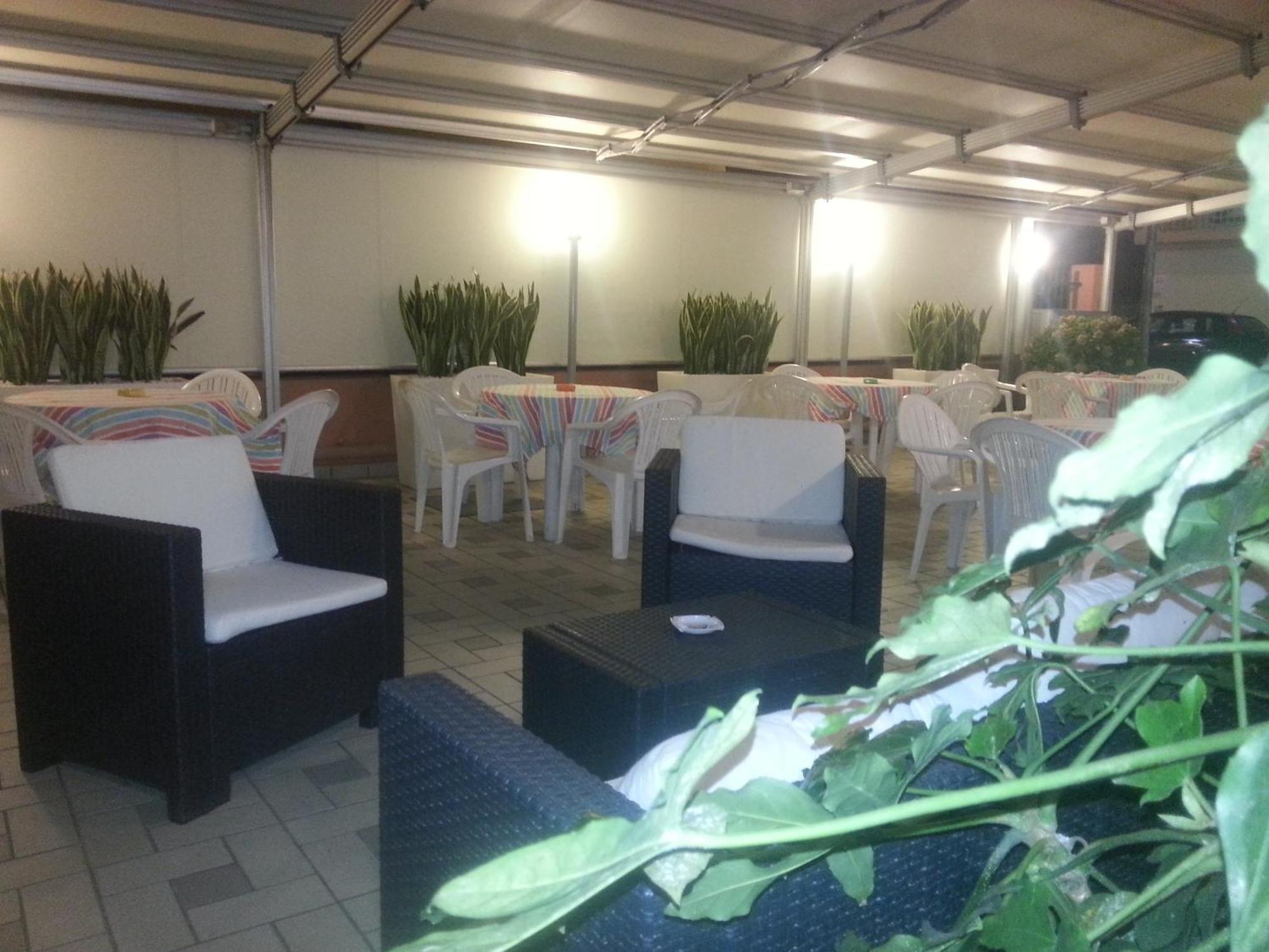 Hotel Europeo Sottomarina Bagian luar foto