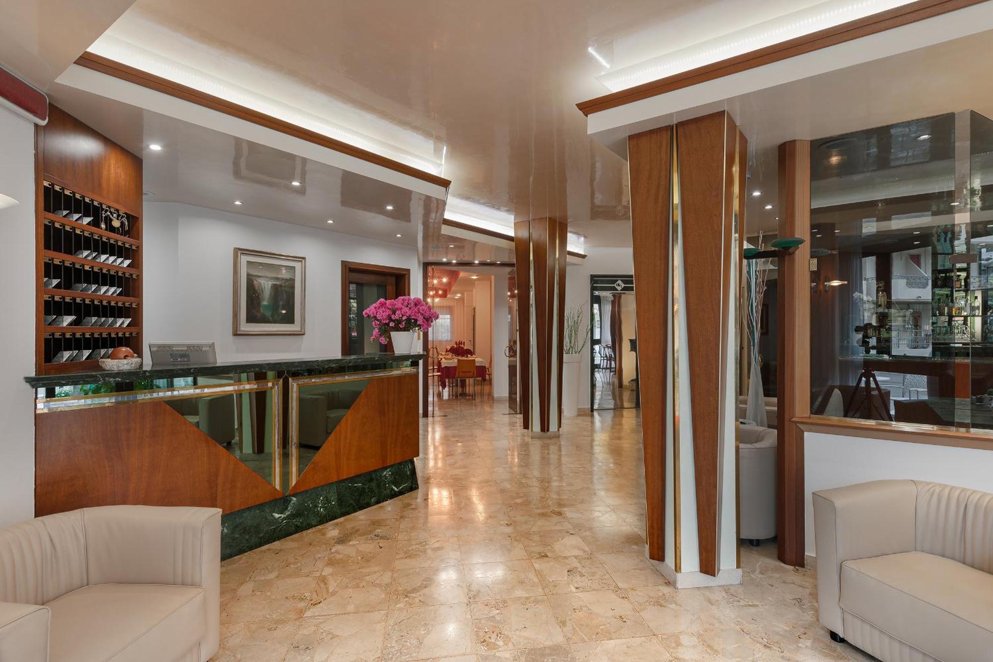 Hotel Europeo Sottomarina Bagian luar foto