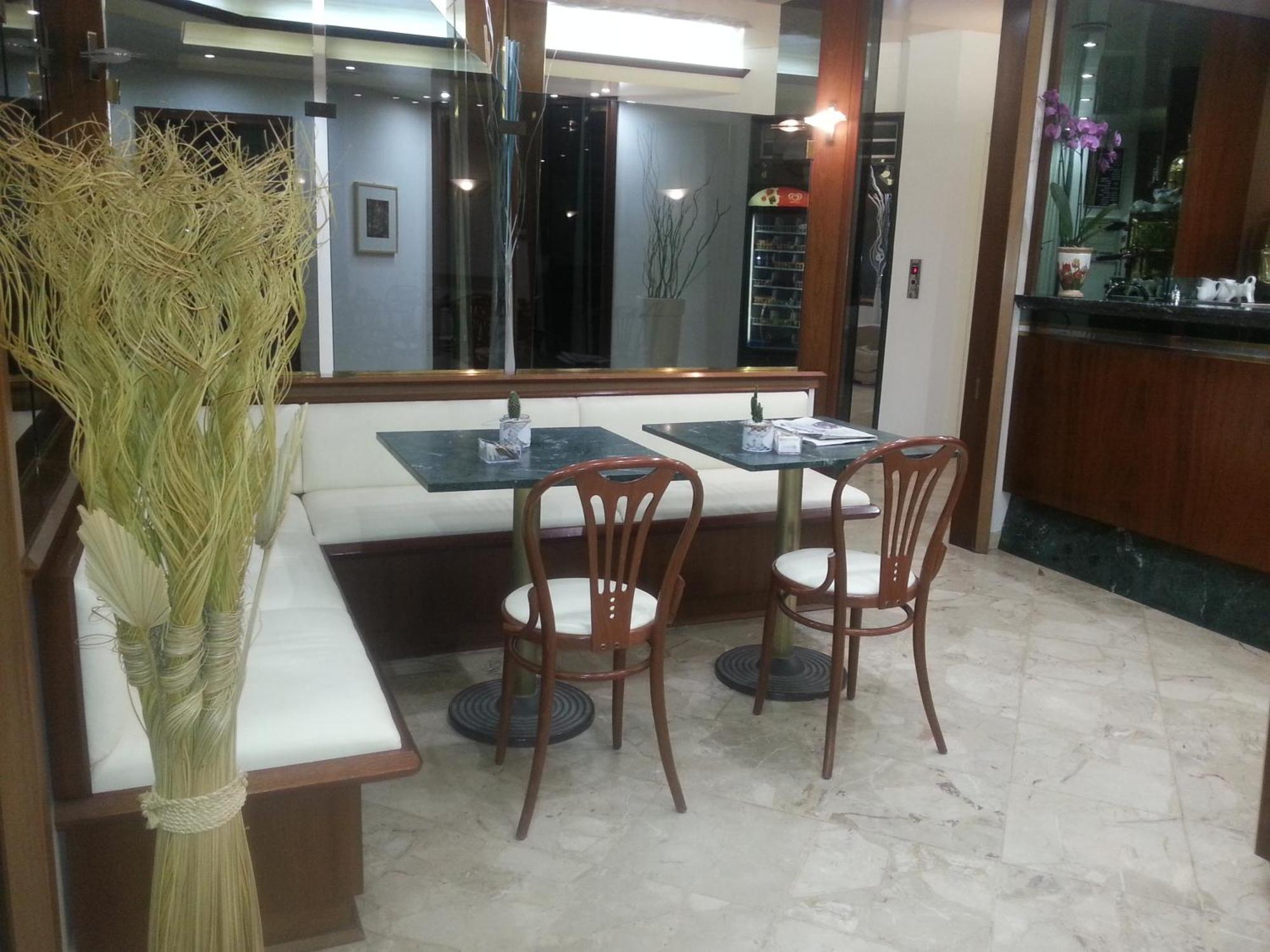 Hotel Europeo Sottomarina Bagian luar foto