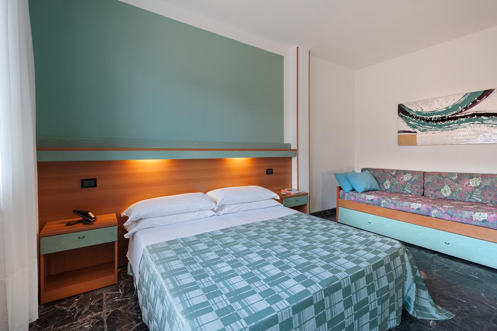 Hotel Europeo Sottomarina Bagian luar foto
