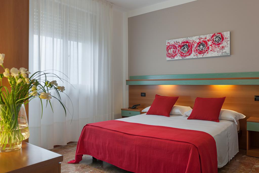 Hotel Europeo Sottomarina Bagian luar foto